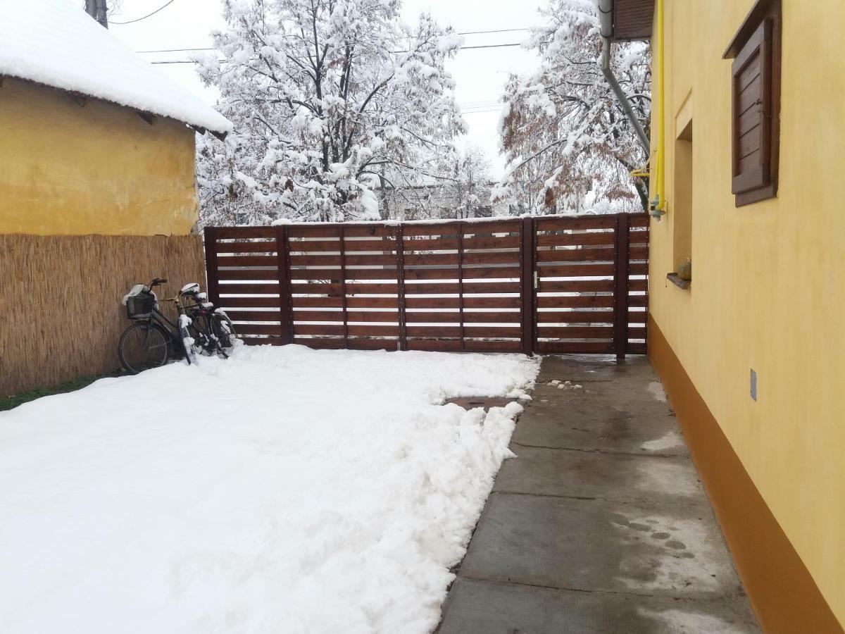 Harsfak Villa Mezokovacshaza Luaran gambar