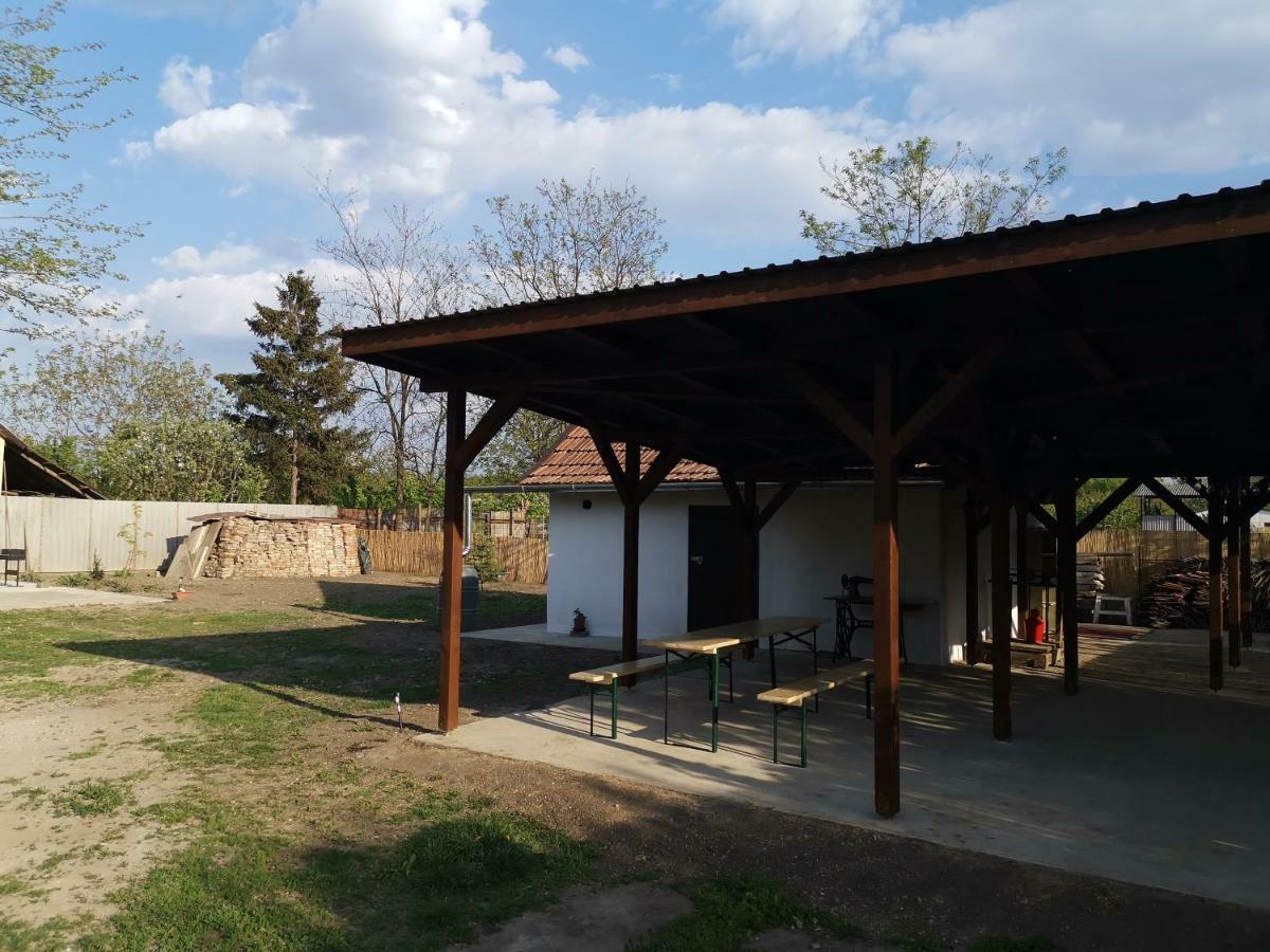 Harsfak Villa Mezokovacshaza Luaran gambar