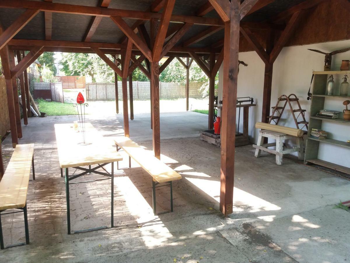 Harsfak Villa Mezokovacshaza Luaran gambar